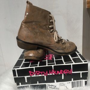 Combat boots
